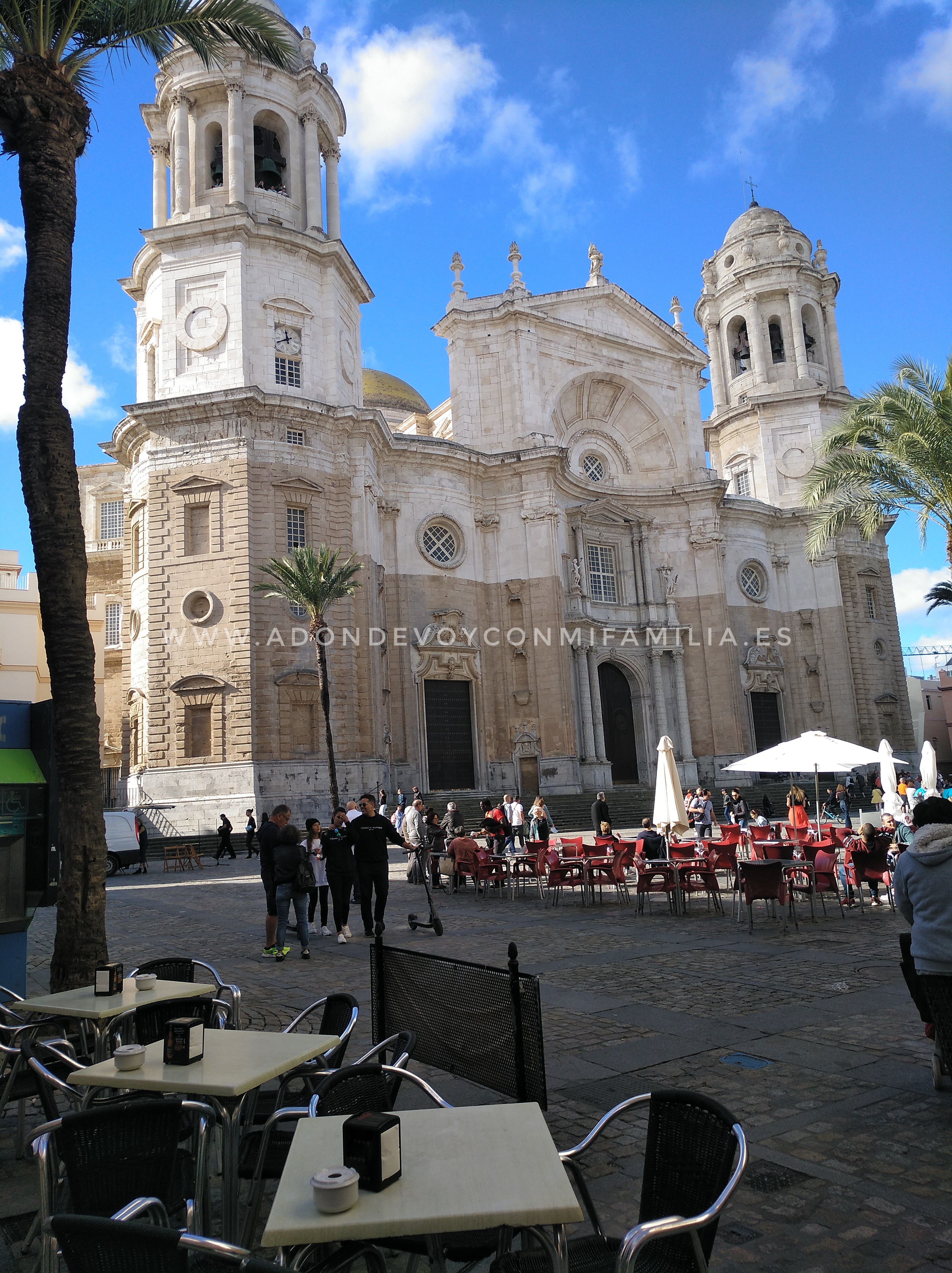 MI BLOG | Torre del Reloj de la Catedral de Cádiz con Niños