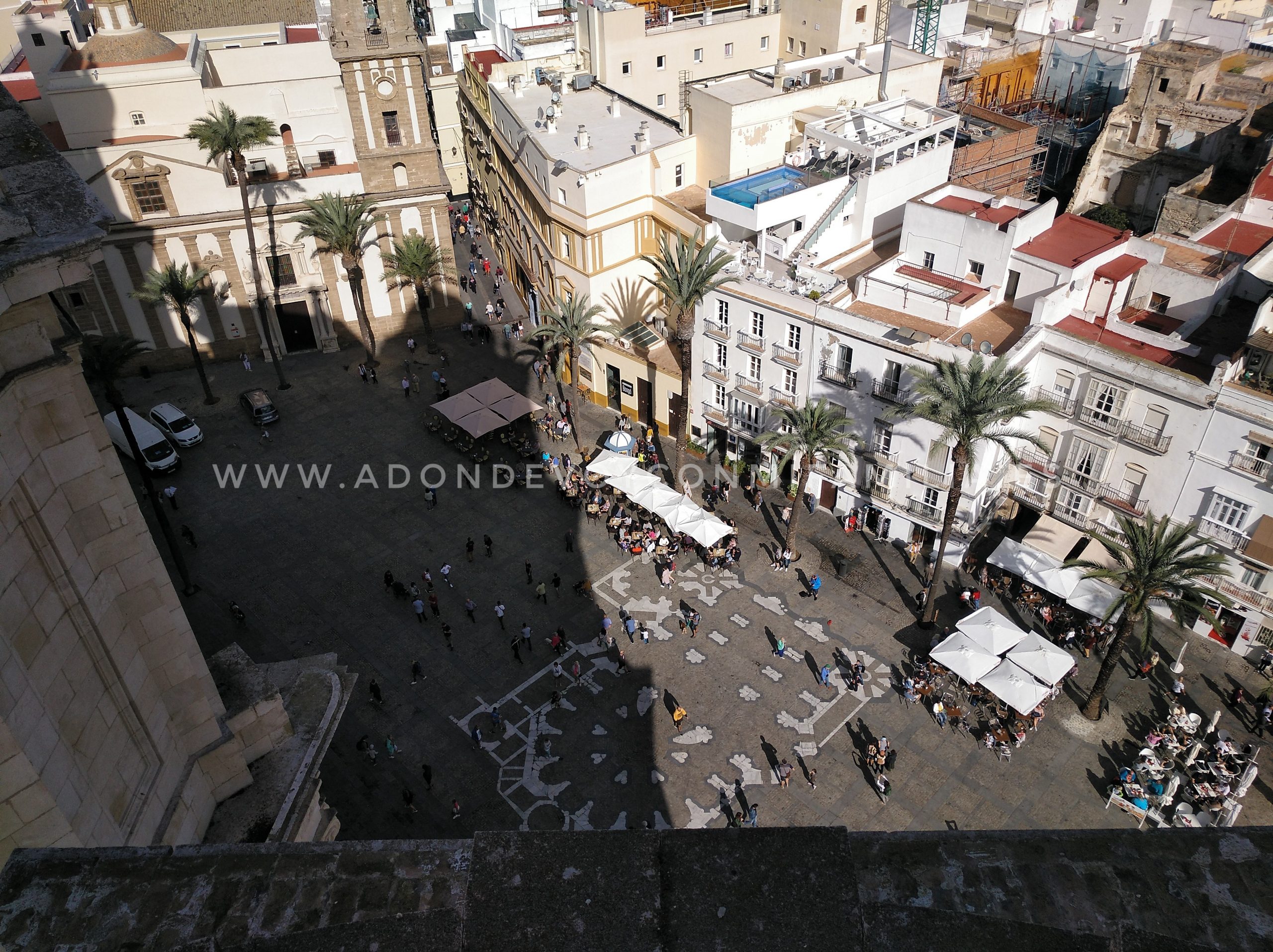 MI BLOG | Torre del Reloj de la Catedral de Cádiz con Niños