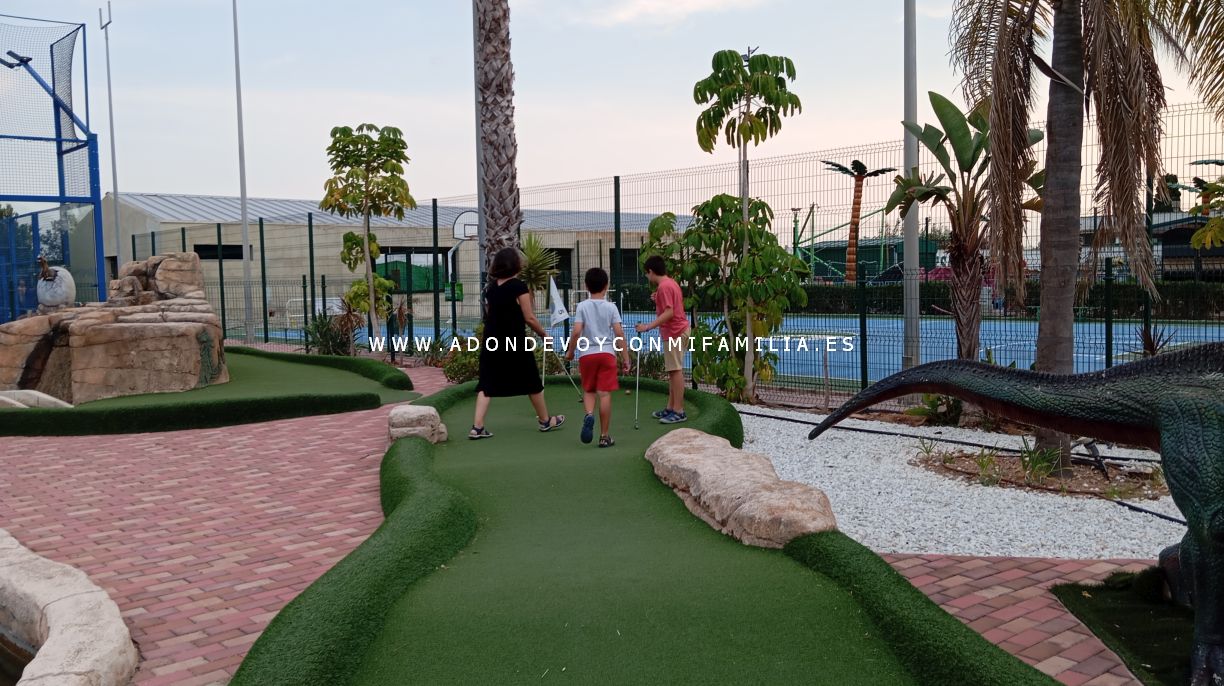 camping devesa garden verano 2025 adondevoyconmifamilia dinogolf 31