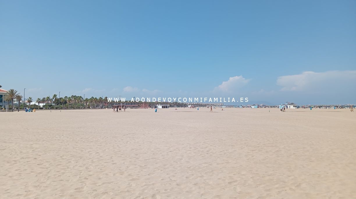 playa malvarrosa verano 2025 adondevoyconmifamilia 02