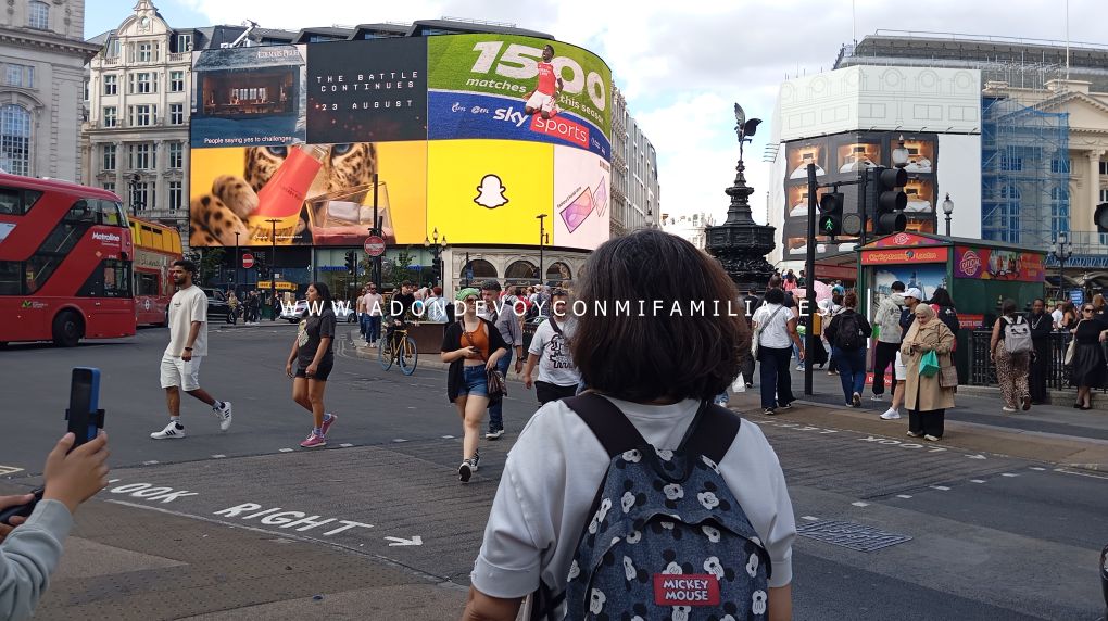escocia y londres adondevoyconmifamilia parque picadilly circus 02